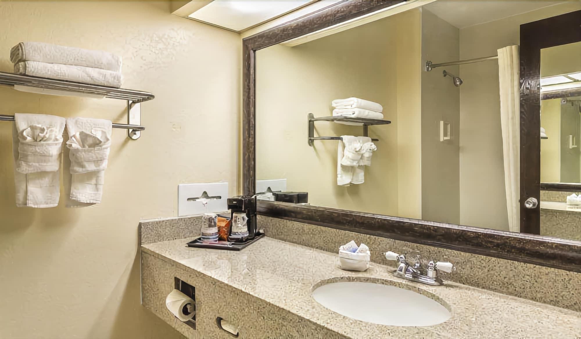 Baymont By Wyndham Kansas City Ku Medical Center Zewnętrze zdjęcie