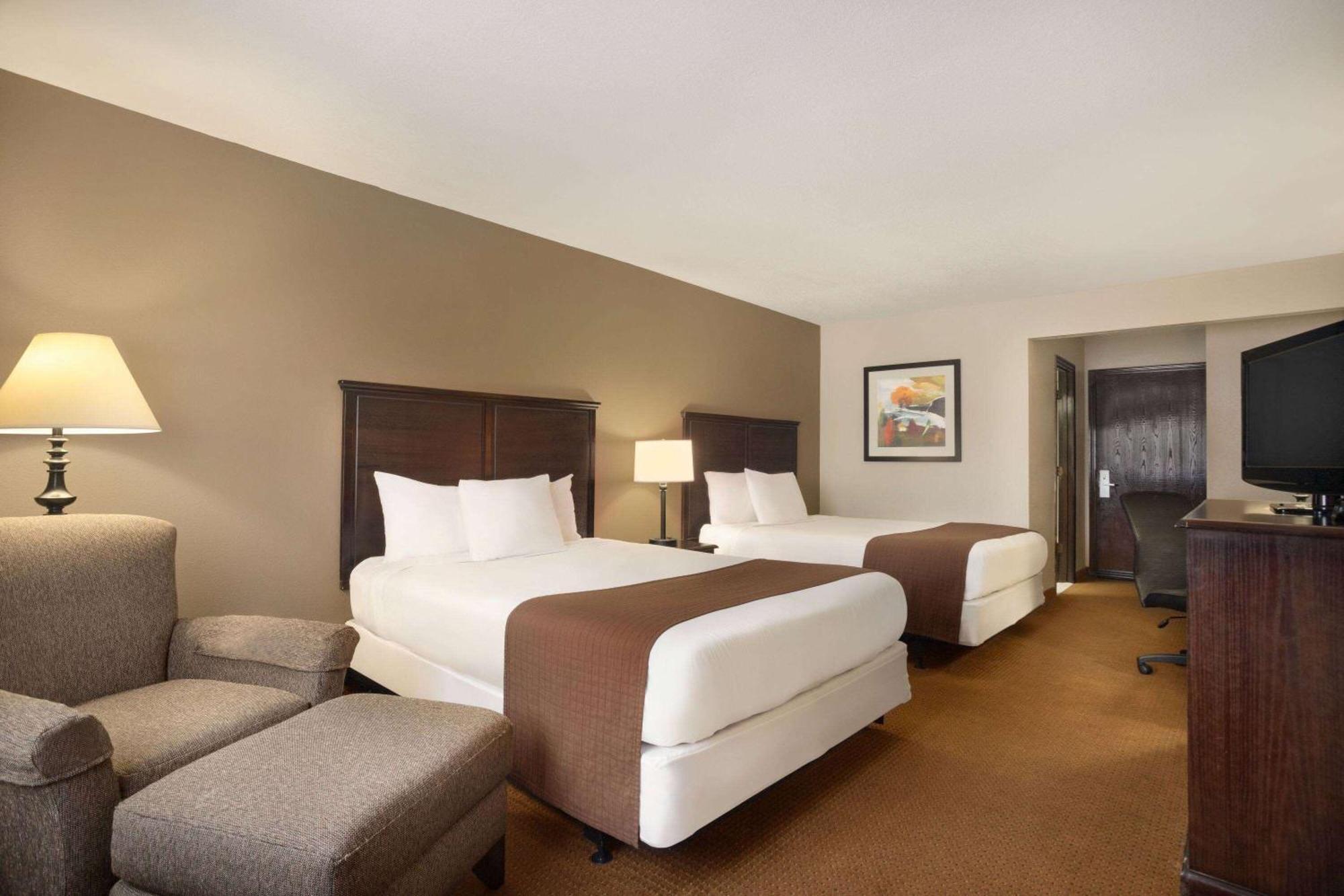 Baymont By Wyndham Kansas City Ku Medical Center Zewnętrze zdjęcie