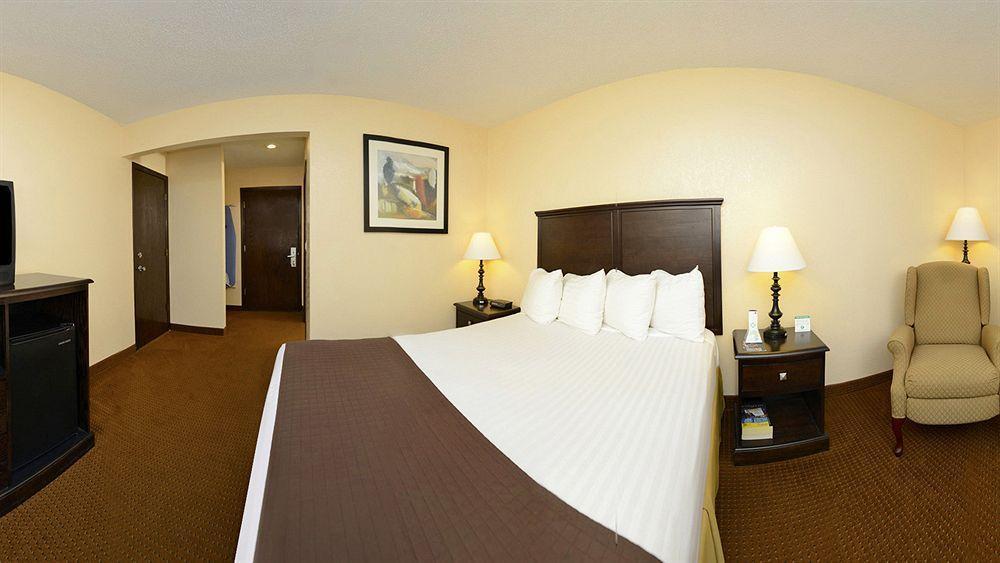 Baymont By Wyndham Kansas City Ku Medical Center Zewnętrze zdjęcie